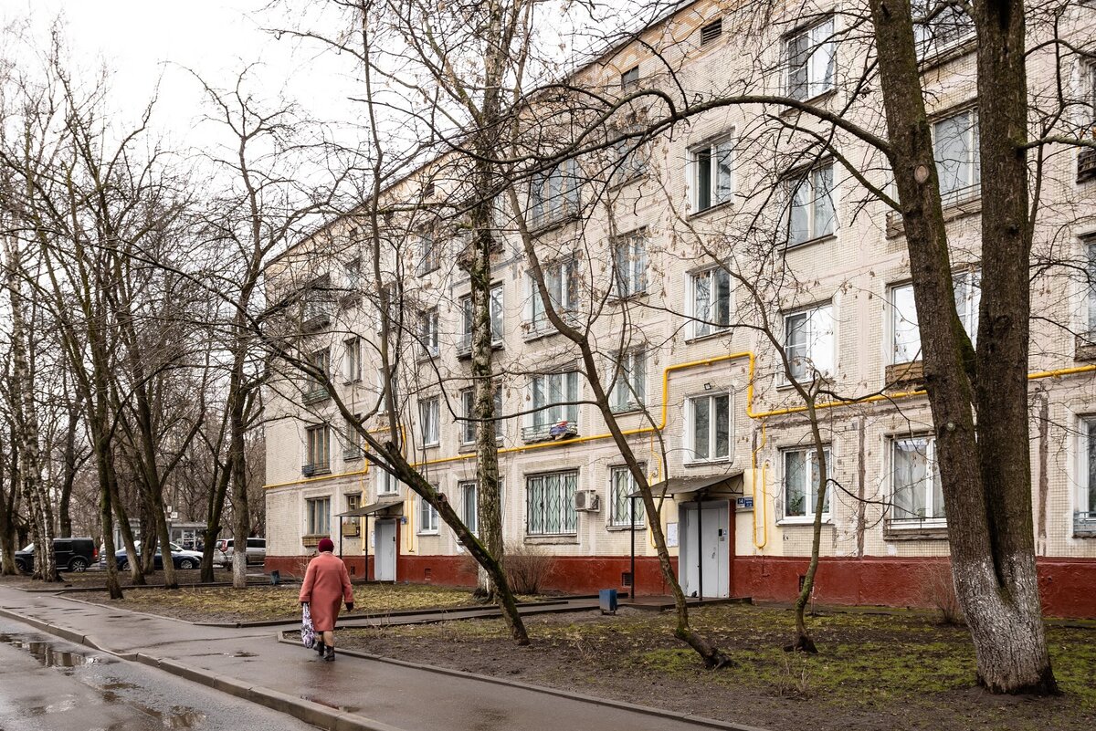 Сталинские, хрущевские и брежневские дома. В чем отличия и какие лучше