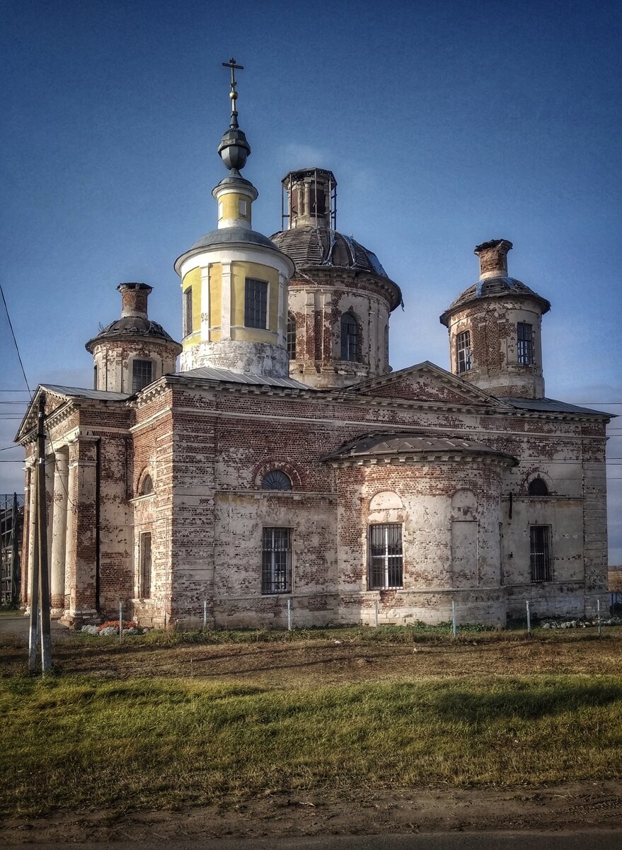 Ловцы Воскресенская церковь
