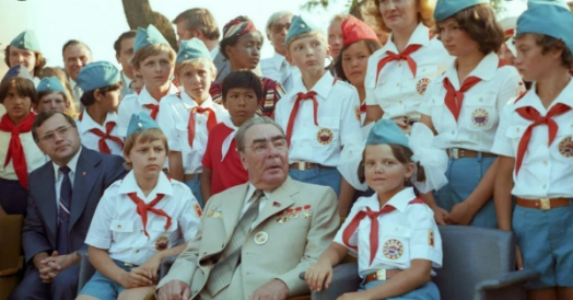 Советская школьная форма — это было красиво!