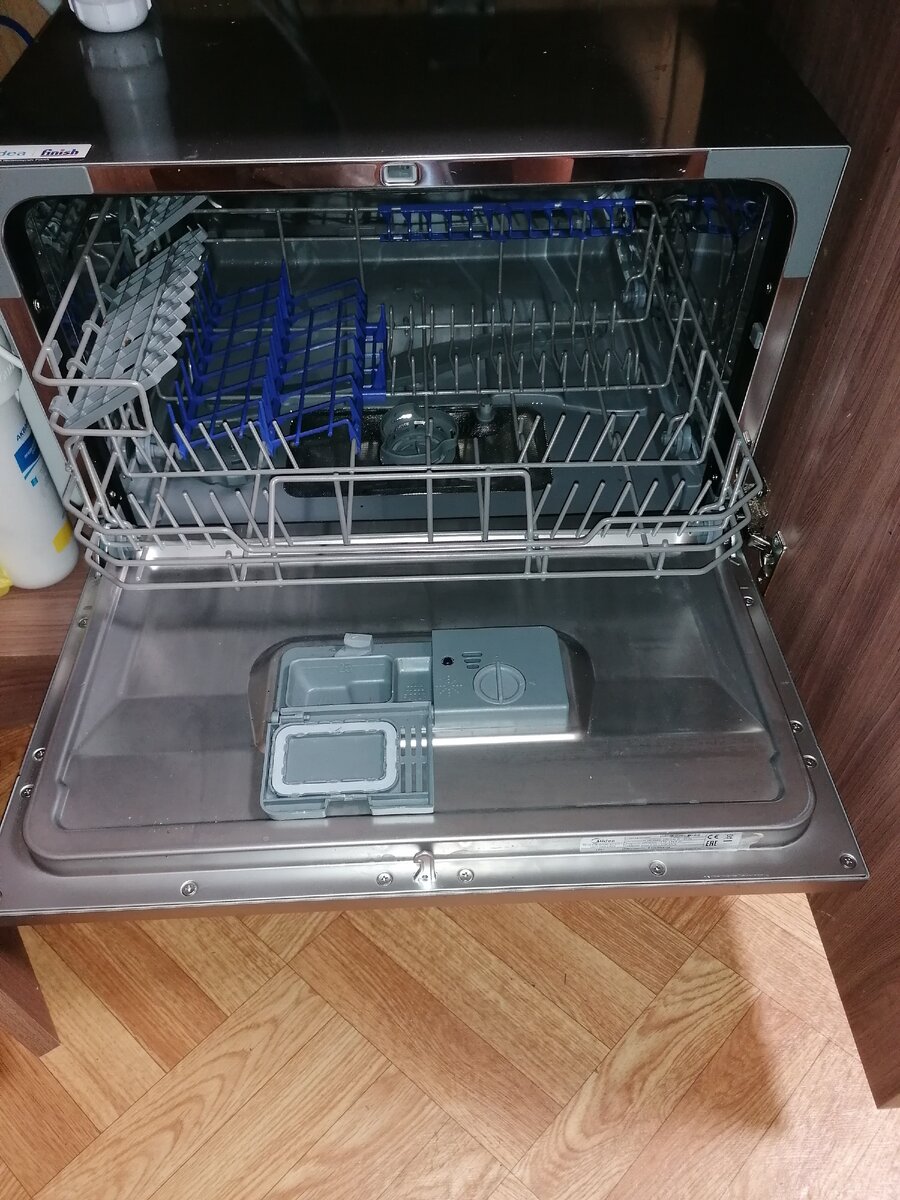 Посудомоечная машина 