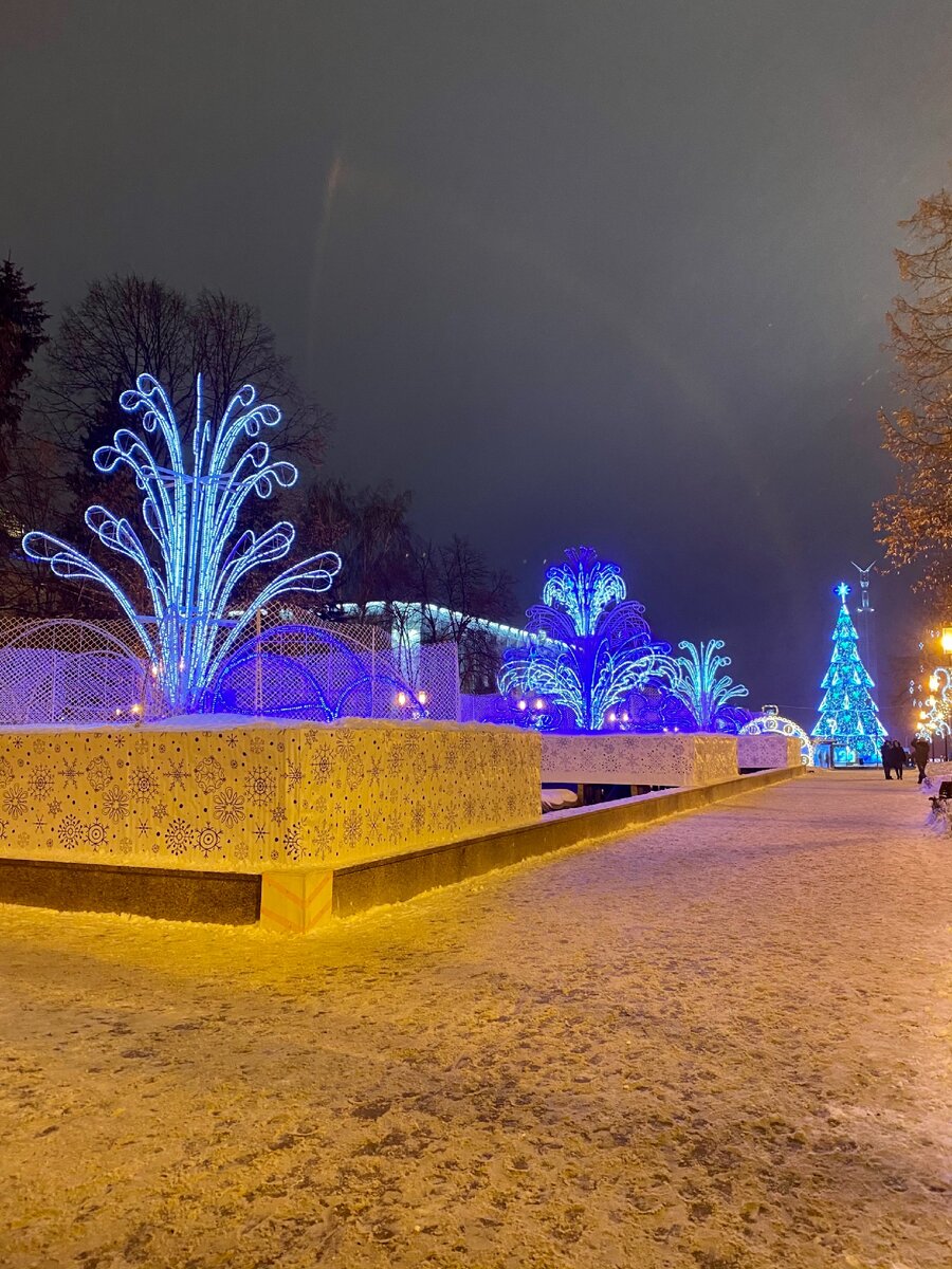 как украсили самару к новому году. как украсили самару к новому году. елка на площади куйбышева. тольятти красивые места новогодний. как украсили самару к новому году.