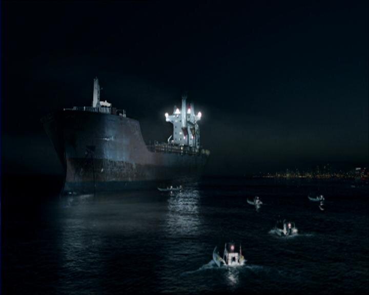 Катера с игроками прибывают к месту проведения турнира