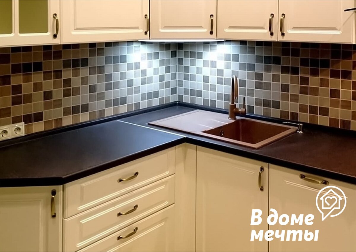 При обустройстве кухонного пространства крайне важно выбрать правильную и функциональную мойку.