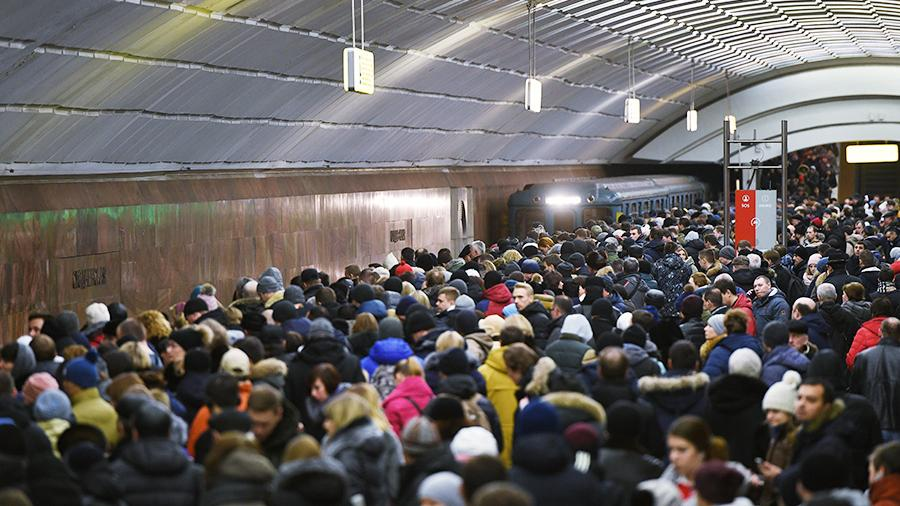 Давка в транспорте... Фото из открытых источников.