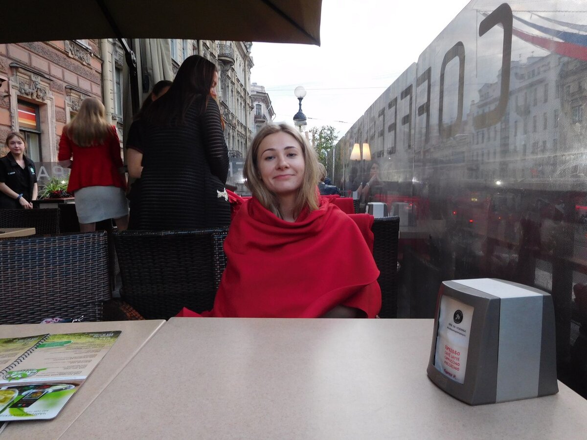 А это я, автор этого канала, Даша c края света. Ежедневными историями делюсь в своем инстаграме dasha_marsheva