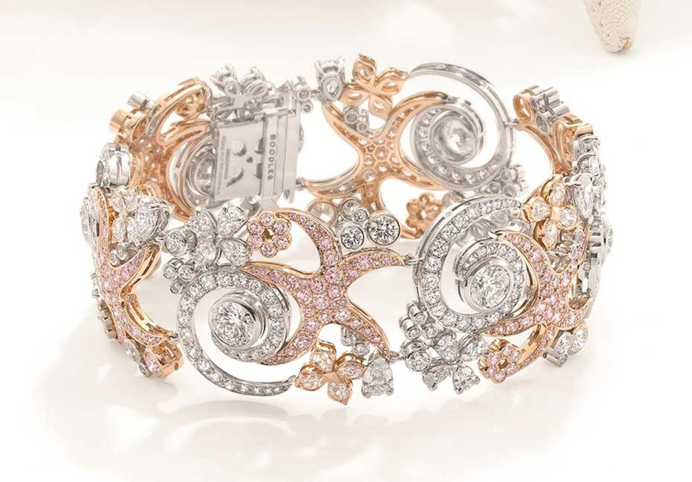 Браслет Boodles Sea Star с белыми и розовыми бриллиантами из новой коллекции Ocean of Dreams.
