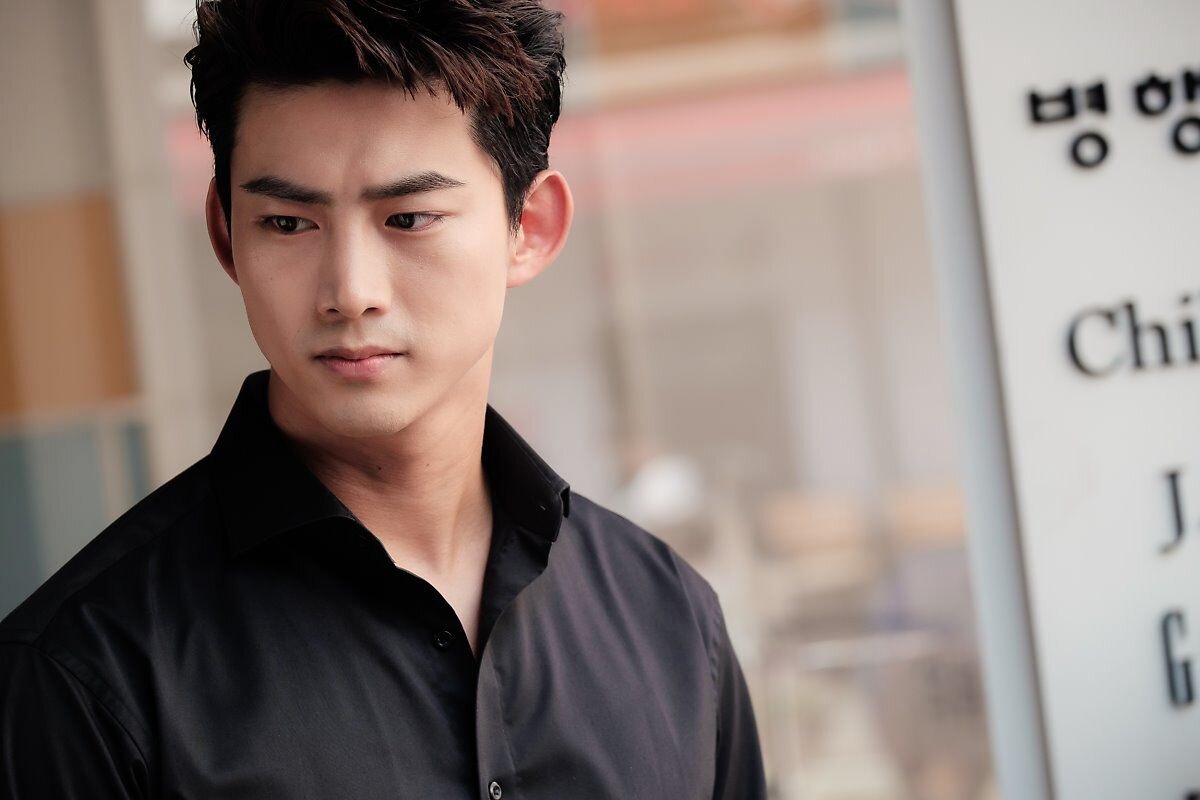 Дорама ок. 2pm Taecyeon. Ok Taecyeon. Ок ТЭК ён Винченцо. Тэкён из 2pm.