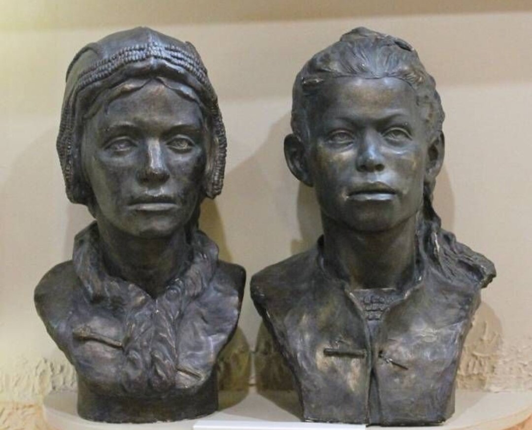 Символом древней стоянки поселения сунгирь стала. Погребение детей сунгирь. Символом древней стоянки поселения сунгирь стала. Фоминцева сунгирская лошадка. Символом древней стоянки поселения сунгирь стала.