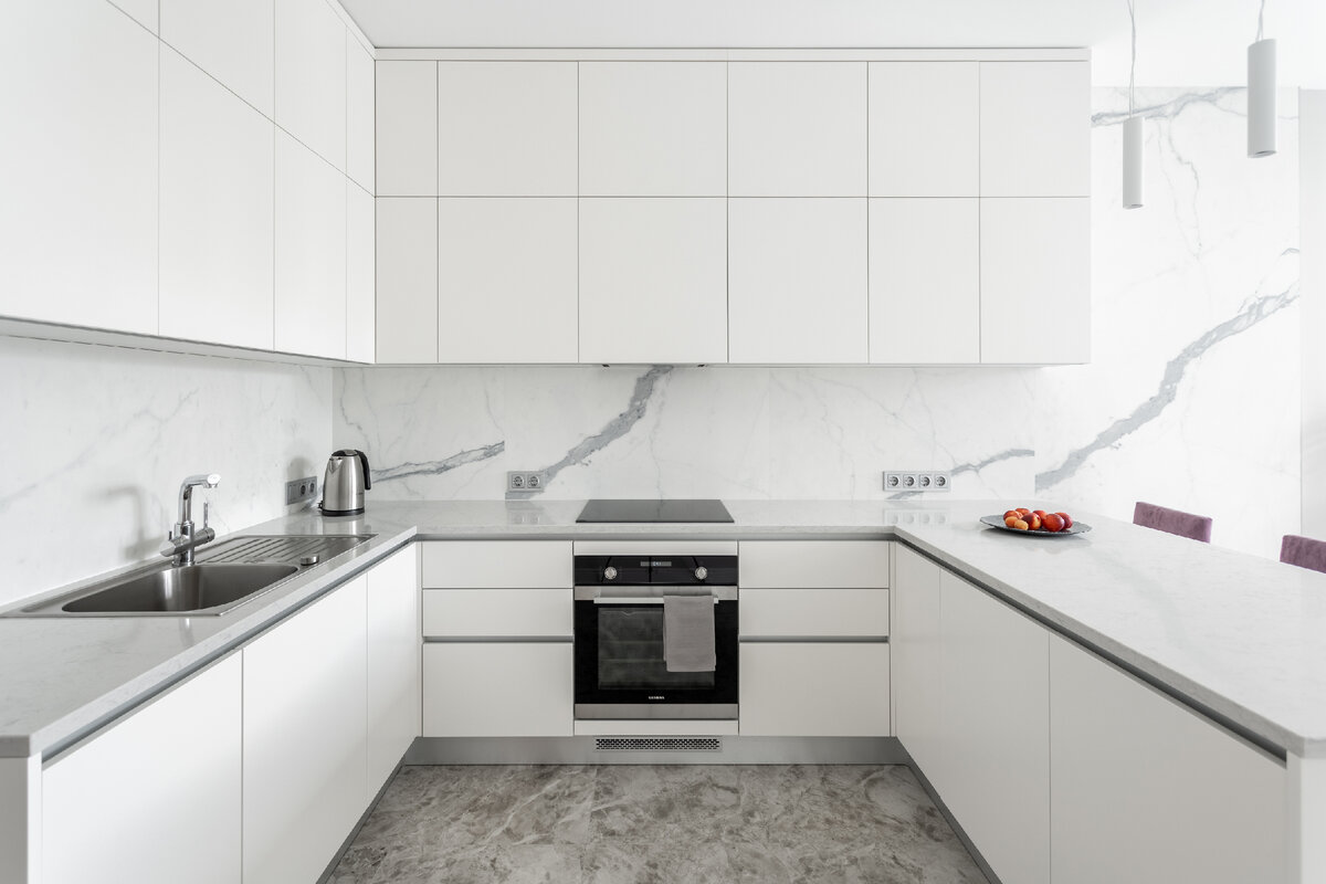 белый интерьер на самом деле не такой уж и белый