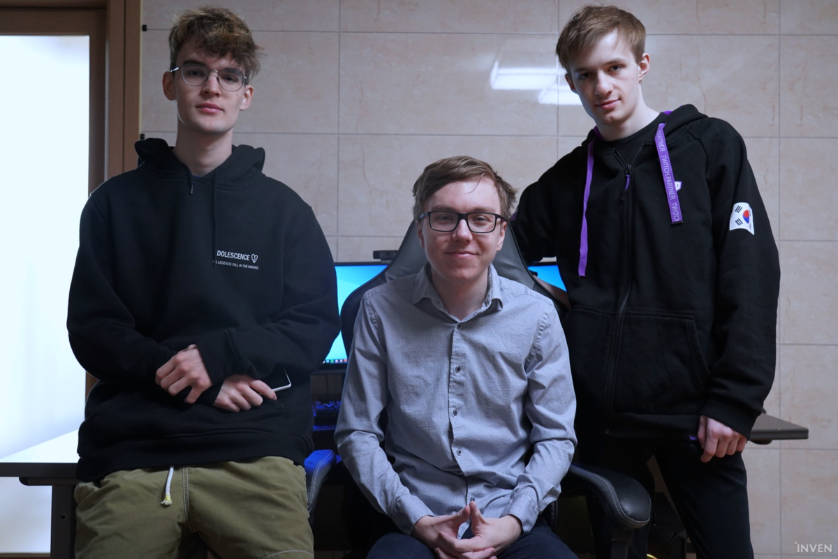 Источник: @thebausffs (твиттер)  баус в центе