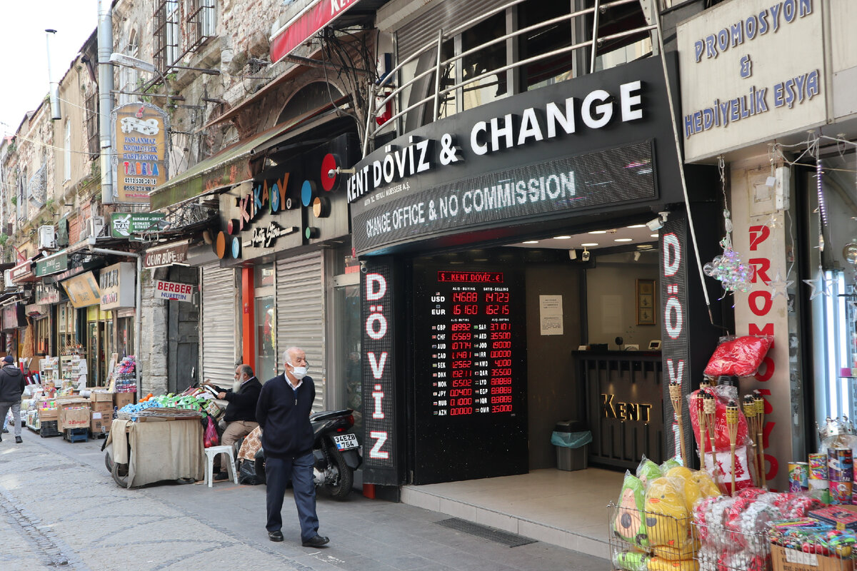 Возможны ли ещё путешествия за границу в эпоху тотальных санкций? Съездили в весеннюю Турцию