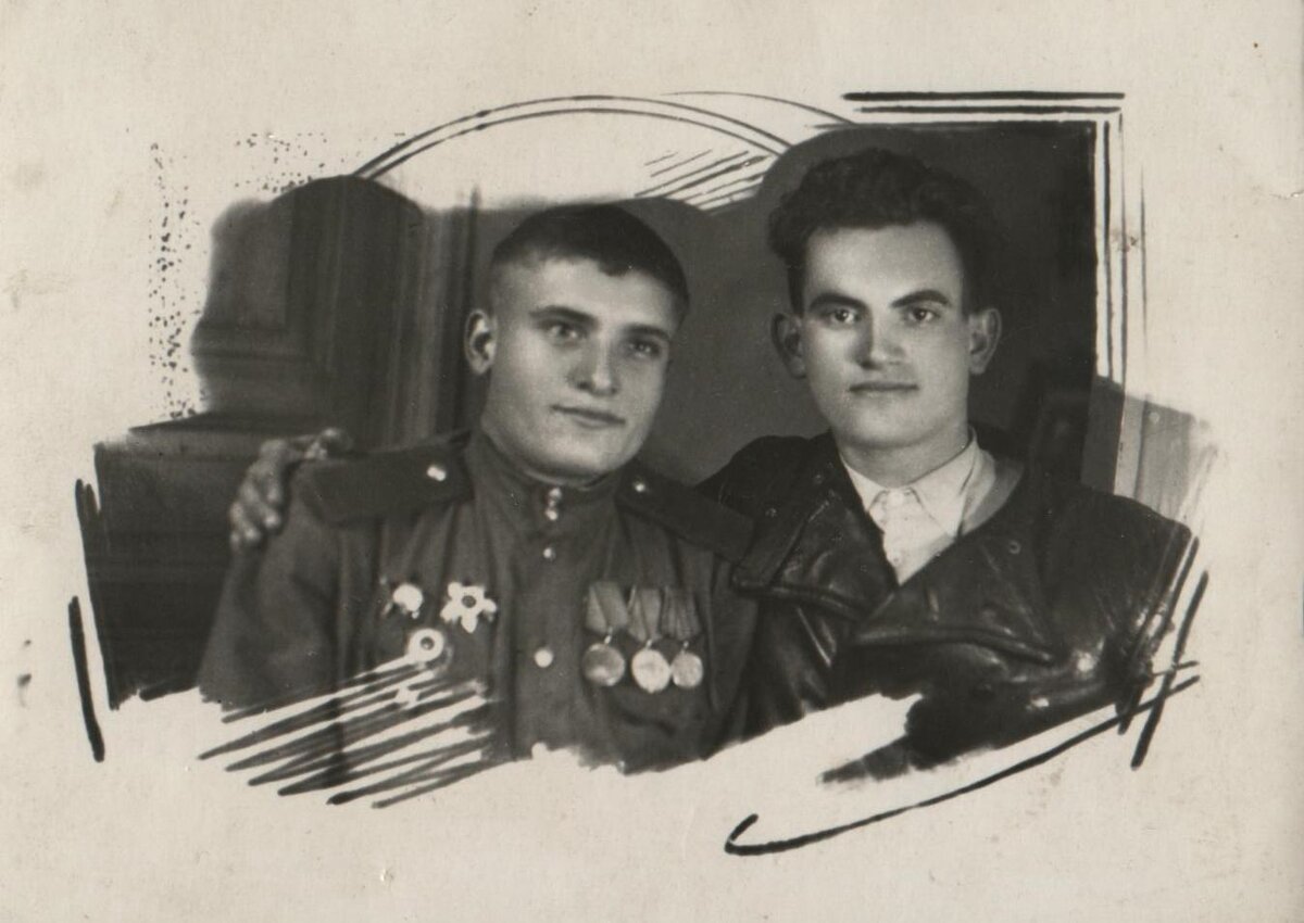 боевые друзья: Михаил Дюкарев и Юрий Честных