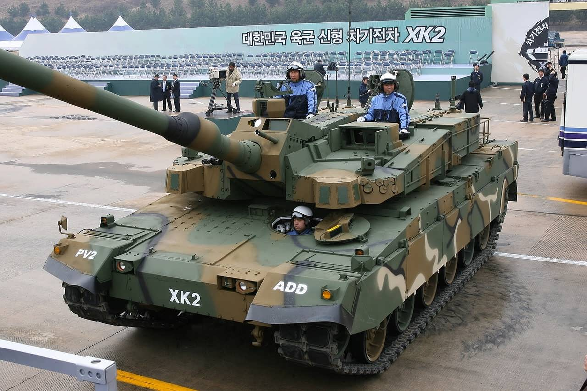 Какой новый танк. Южнокорейский k2 Black Panther. K2 Black Panther танк. Корейский танк к2 черная пантера. ОБТ к2 чёрная пантера
