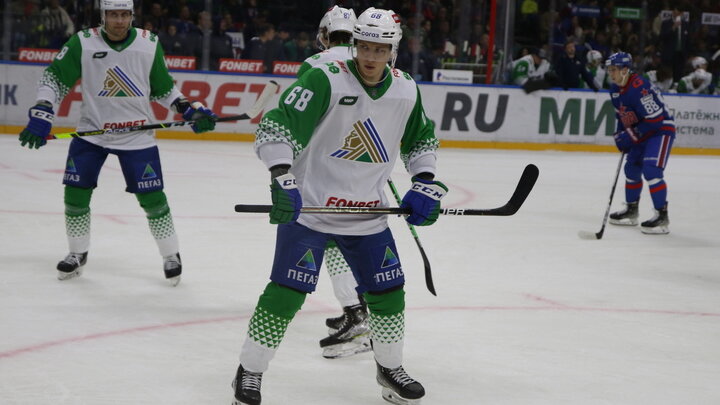  MAKSIM KONSTANTINOV/GLOBALLOOKPRESS