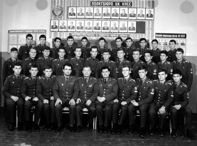 Курсанты второго курса 1 батальона ТВВСКУ