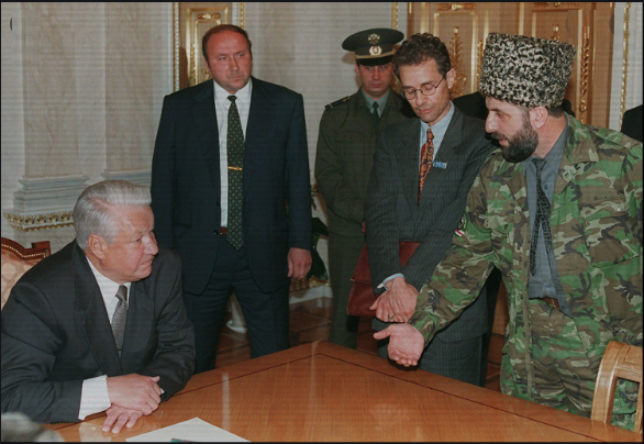 Яндарбиев заявляет Ельцину, что пока тот не сядет напротив никаких переговоров не будет.