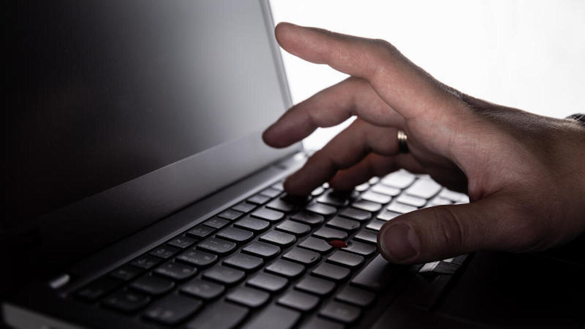 Евгений Разумный / Ведомости