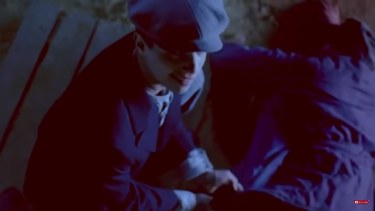 Сволочи александр головин кадры. Сволочи фильм убийство охранника. Сволочи актеры. Сволочи фильм 2006. Сволочи фильм 2006.