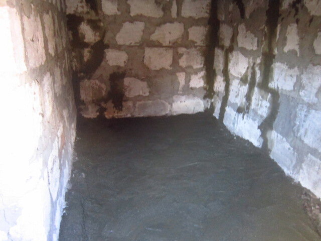 Заливка пола бетоном. Строительство бетонной стяжки