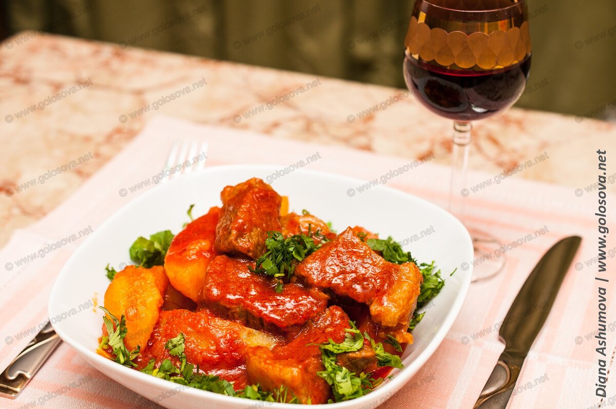 соус из говядины с картошкой с вином