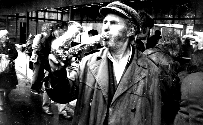 Одна из "барахолок" Москвы. Сюда приносили те самые монеты и пытались продать.