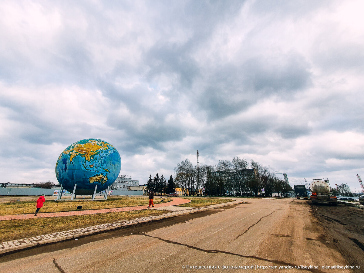 Самый большой глобус в Европе (и второй по величине в Мире), затерянный в Смоленской глубинке