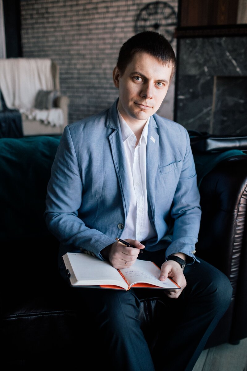 Это я, пишу эту статью :) 