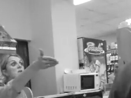 Так и живут половина жителей нашей великой страны,за 12-15 тысяч в месяц