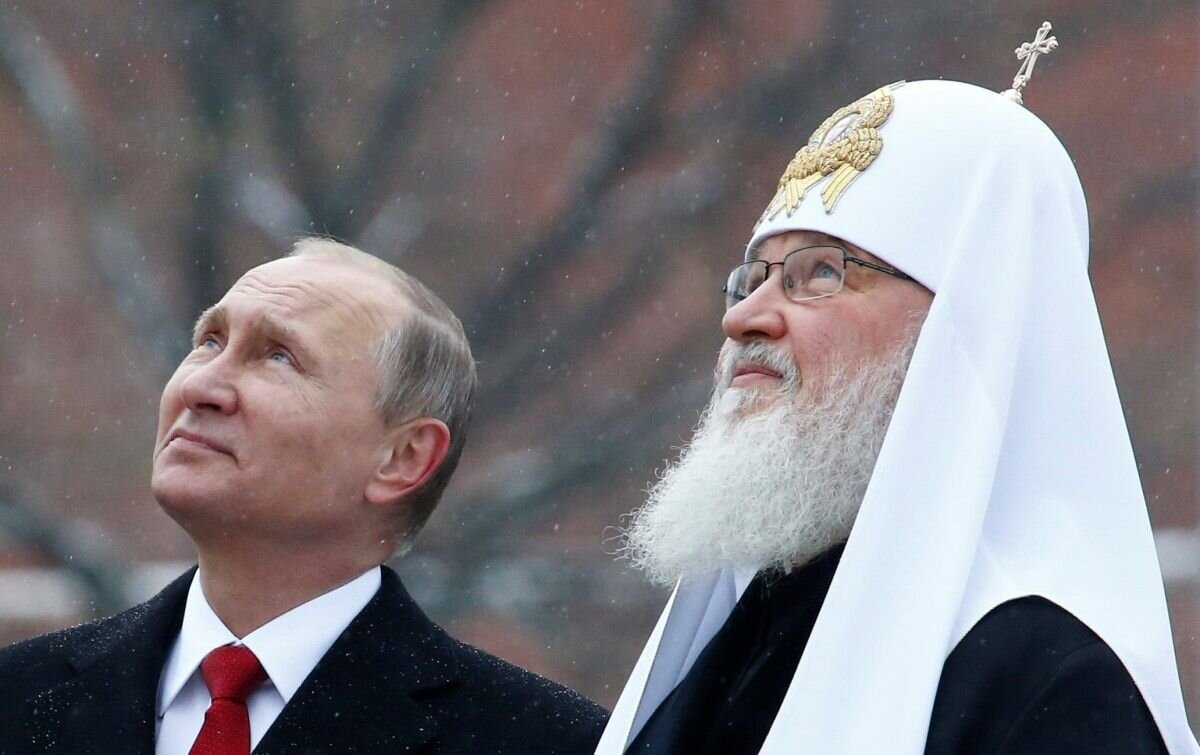 Как думаете ОН там есть?)
