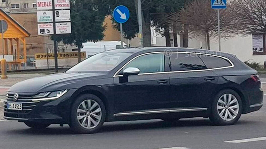 Шпионское фото нового Volkswagen Arteon в кузове «универсал» 