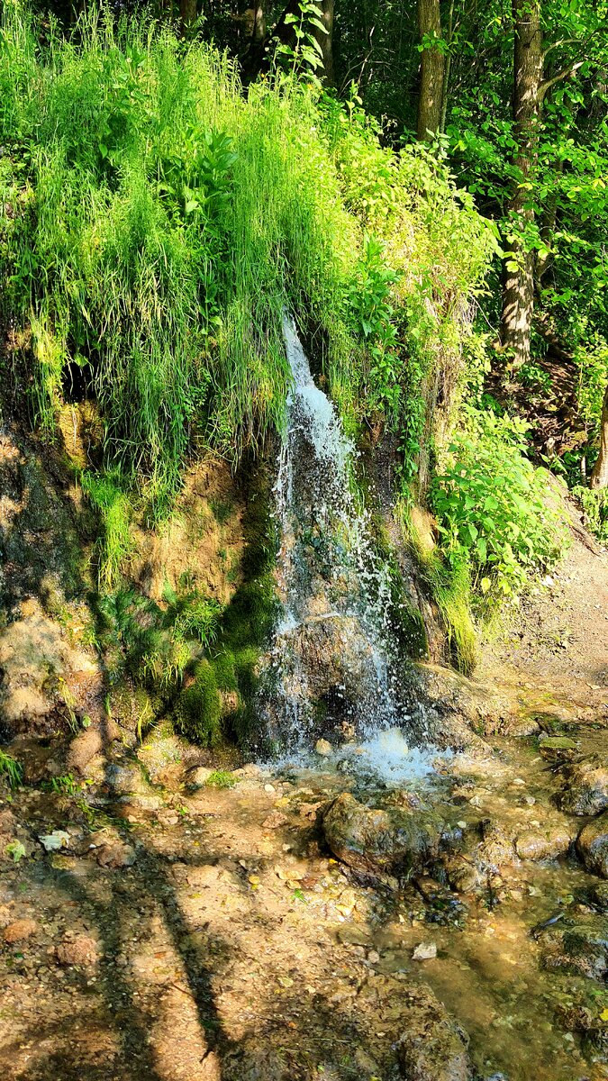 Вот такой замечательный водопадик запечатлели на прошлой неделе Июнь 2020 г.