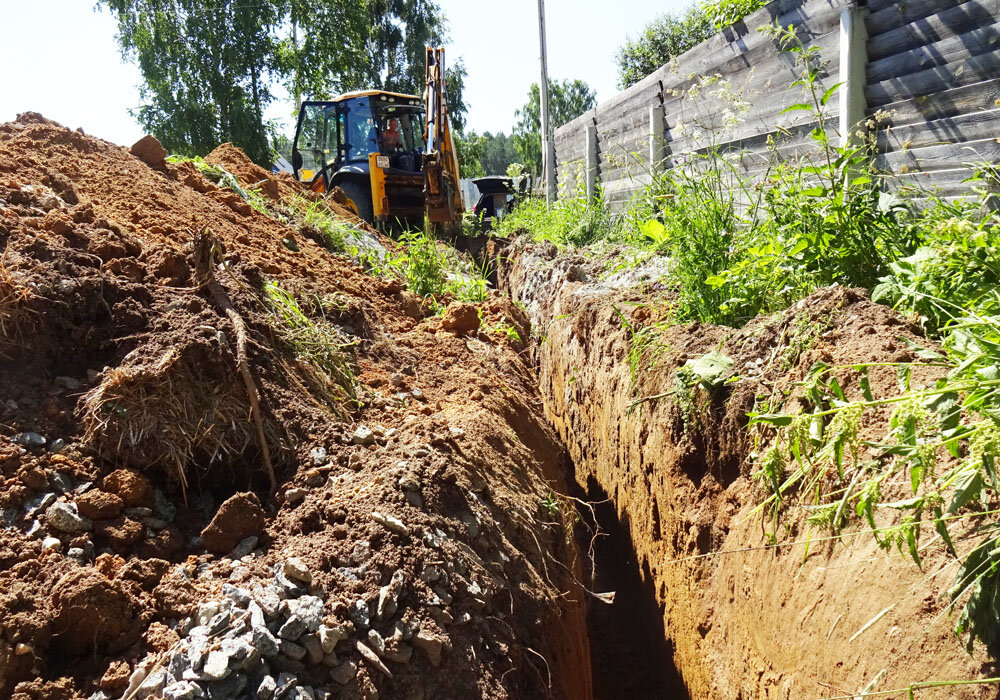 Траншея для прокладки трубы