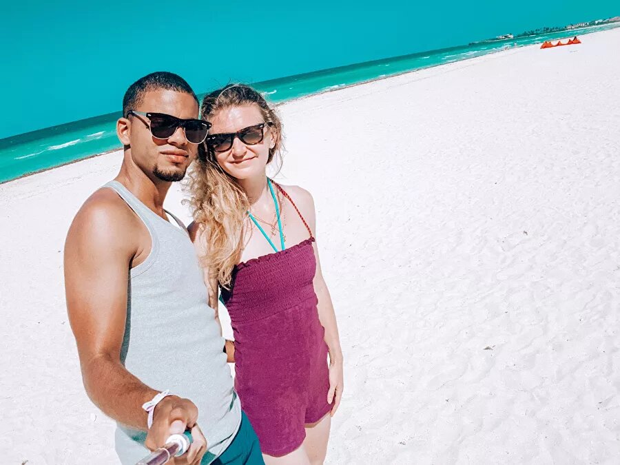 Светлана и Юсниэль, русско-кубинская пара
© @pa_cuba
