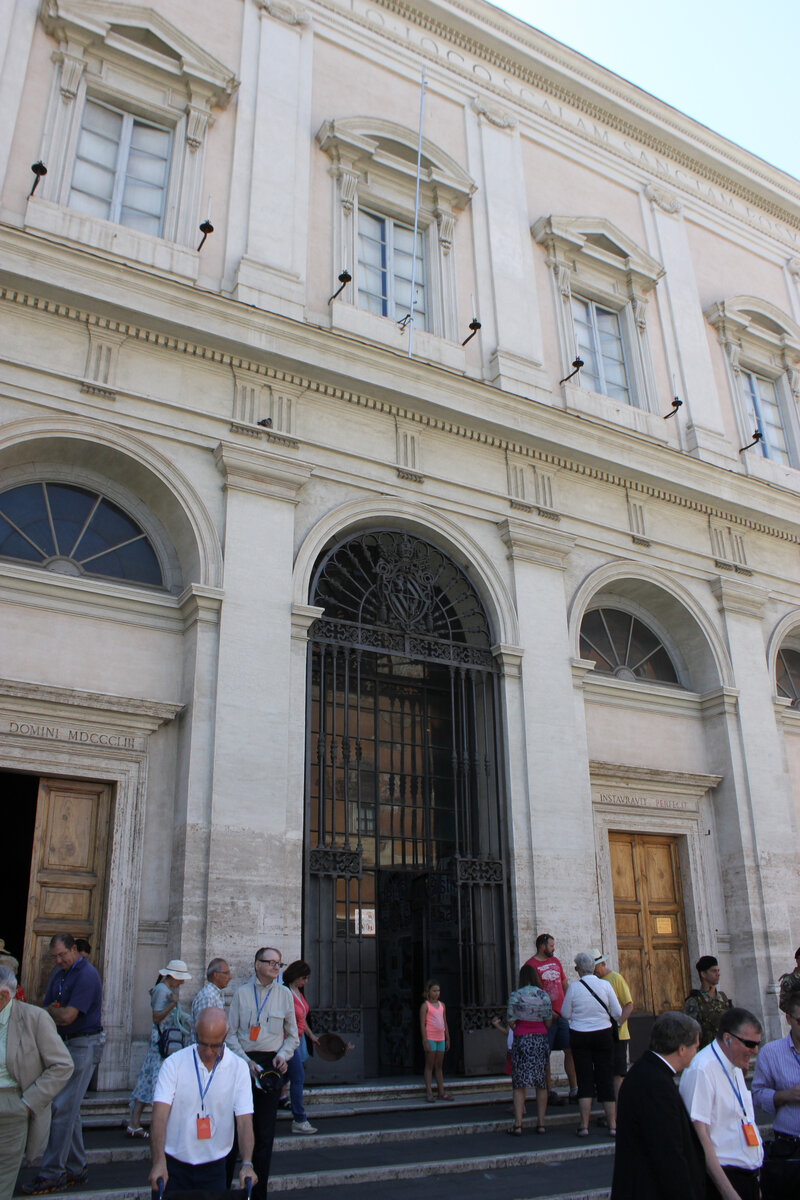 Рим. Часовня Святая Святых. Вход.