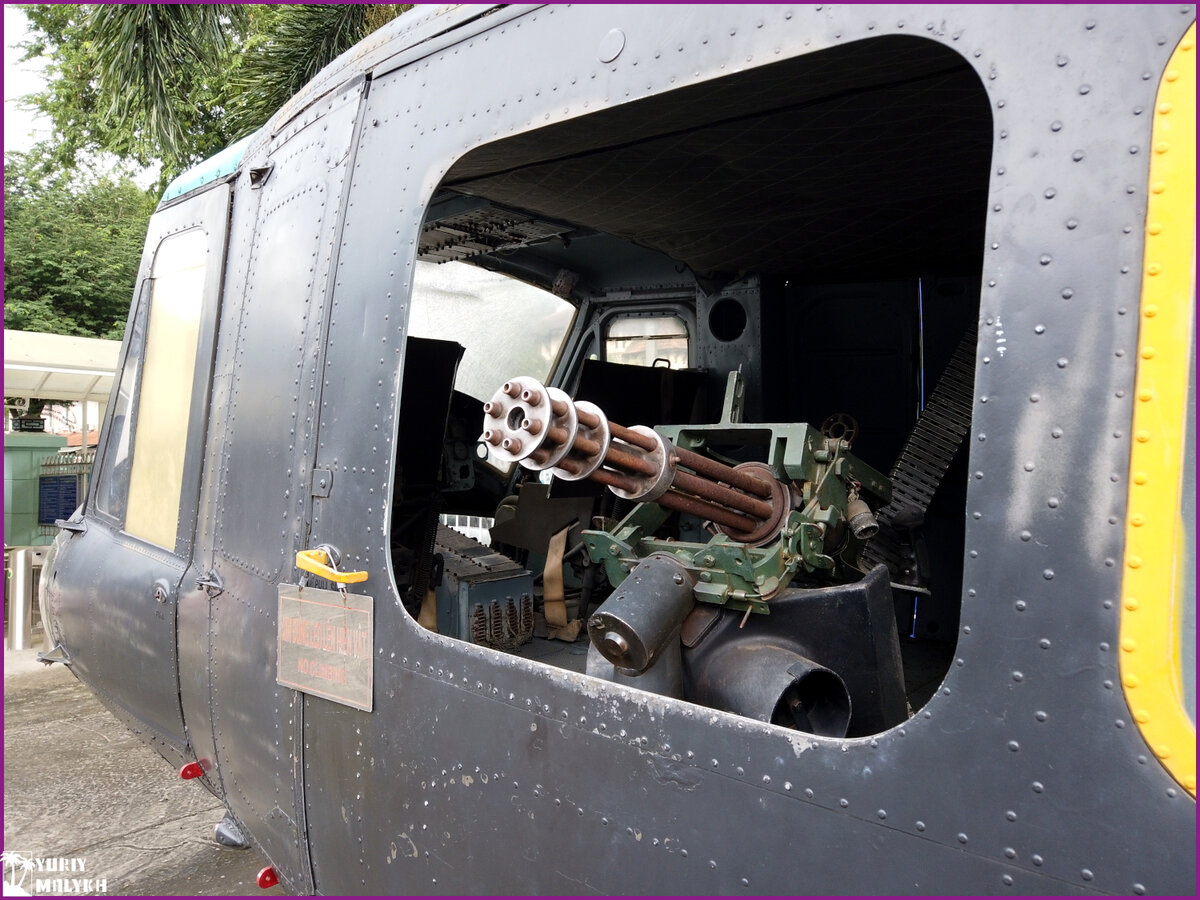 Военный вертолет США во Вьетнаме