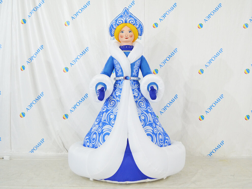 До Новогодних праздников совсем чуть-чуть! И даже если не получится их отметить в кафе или ресторане, уличную рекламу, оформление ТЦ и декор никто не отменял! 
Можно приобрести как самостоятельную фигуру или дополнить в комплекте Снеговиком, Елкой или Дедом Морозом. В комплекте всегда дешеле