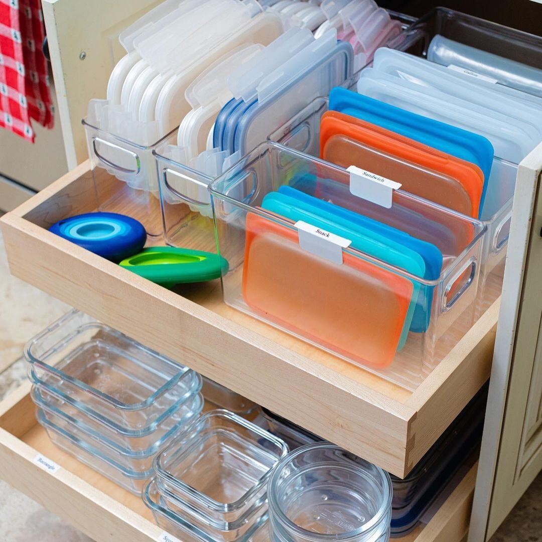 Так выглядит наш прекрасно организованный ящик с контейнерами