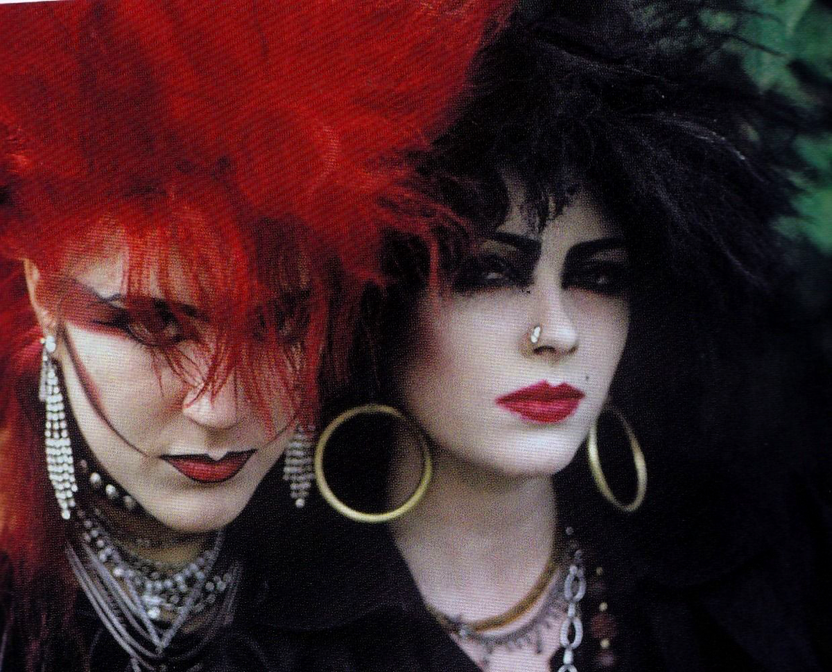 Готы 1980. Goth 80s. Трэд готы 80х. Готы 1990.