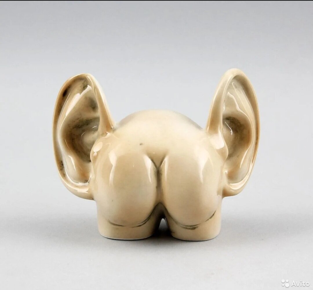 Попа с ушами.