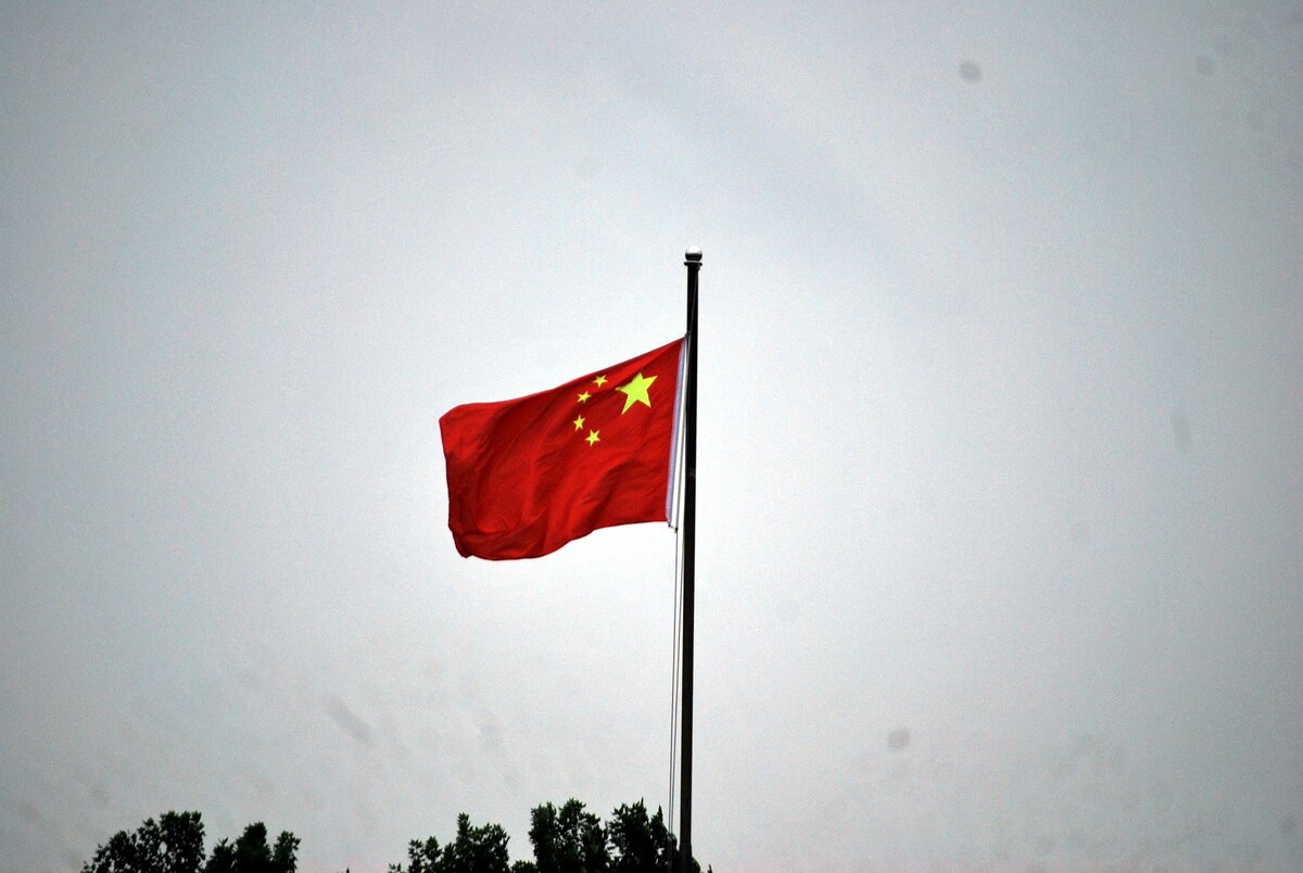 https://pixabay.com/photos/china-flag-chinese-asia-country-19247/