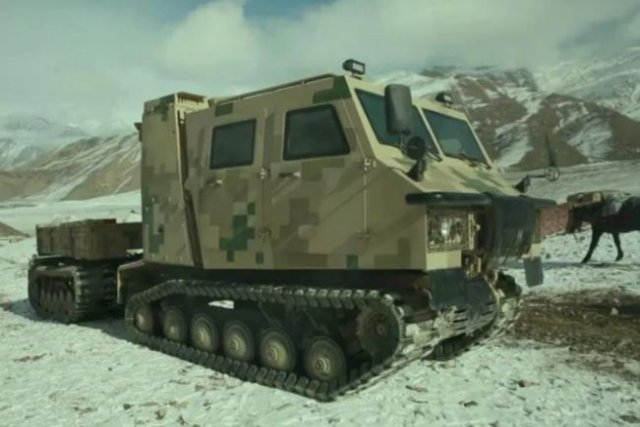 Новый тип вездехода китайской НОАК для тылового обеспечения в условиях высокогорья @CCTV