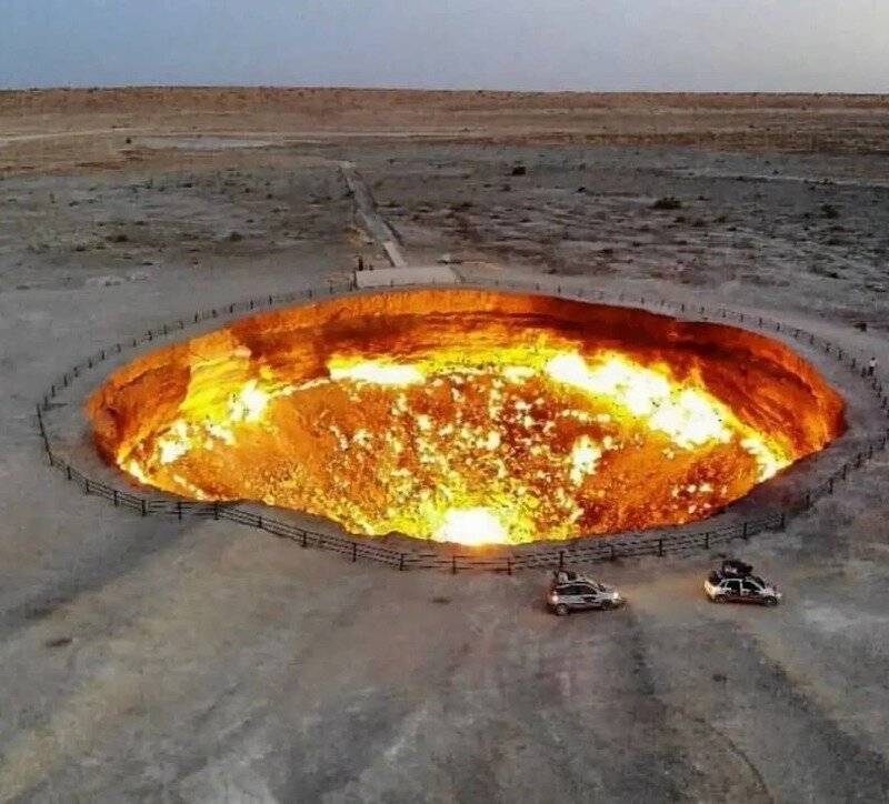Врата ада 2024. Врата ада 2024. Газовый кратер врата ада туркменистан. "врата ада" (кратер дарваза) - туркменистан. Дарваза 1971.