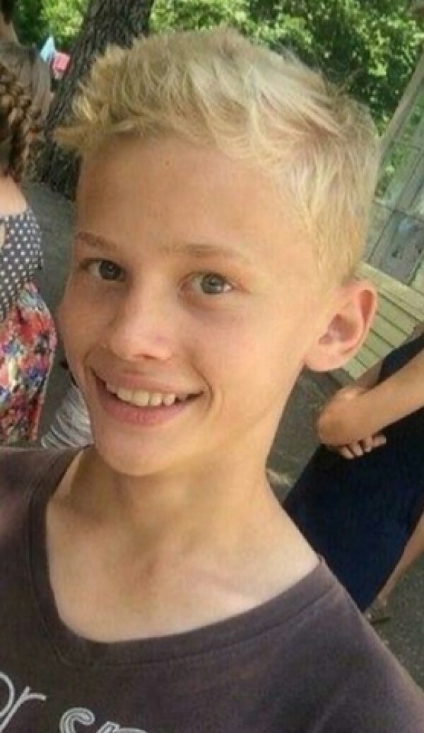 Даня в детстве