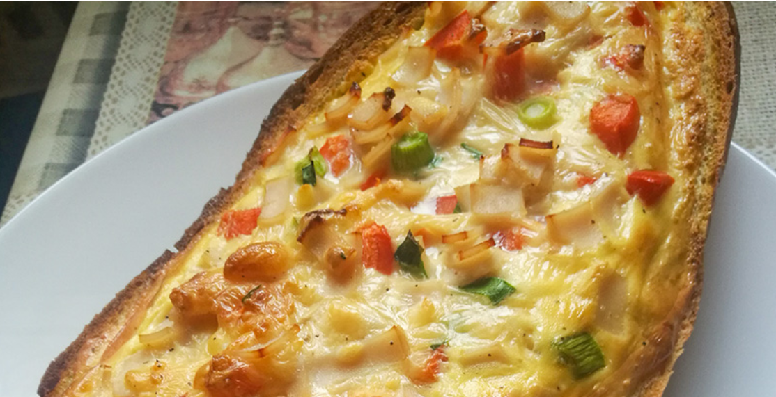 Запеченный багет с начинкой