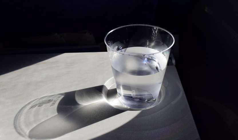 Иногда полезно набрать в рот воды!    Изображения в свободном доступе pixabay