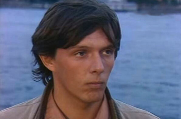 Юрий Сотничук в фильме "Вот снова этот двор" (1986). Фото: kino-teatr.ru