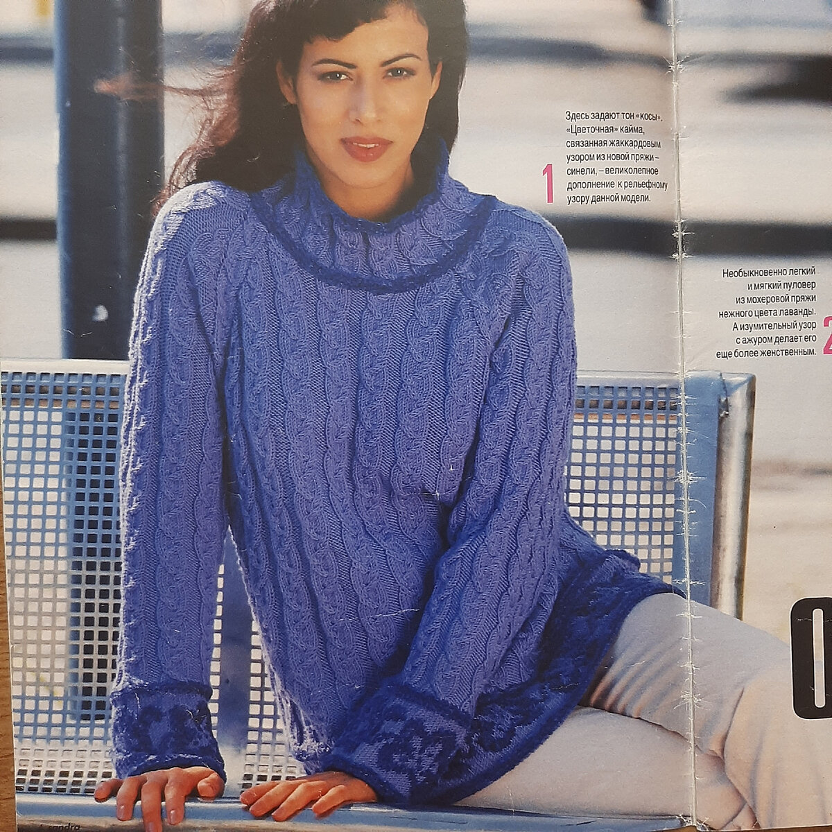 Немного "осовременить" и очень удачная модель у нас в кармане. Выкройка и схема в галерее.