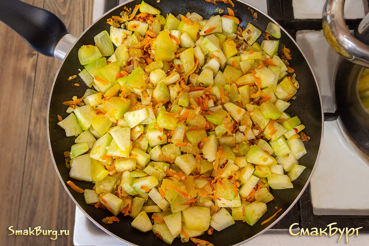 Нежнейший суп-пюре из кабачков с мясом - кулинарный эксперимент удался |  СмакБург | Дзен