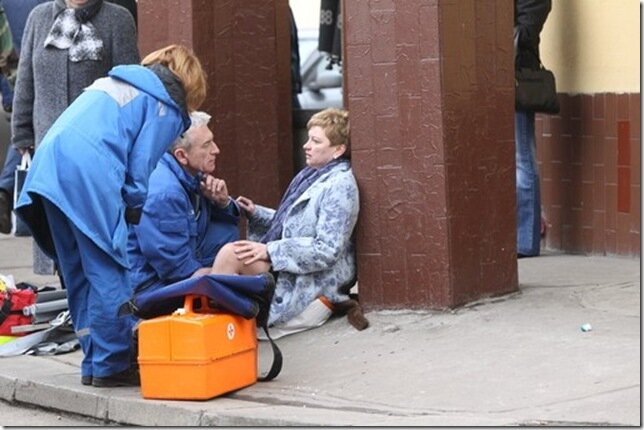 Около станции "Парк культуры". Фото В. Федоренко. РИА Новости.