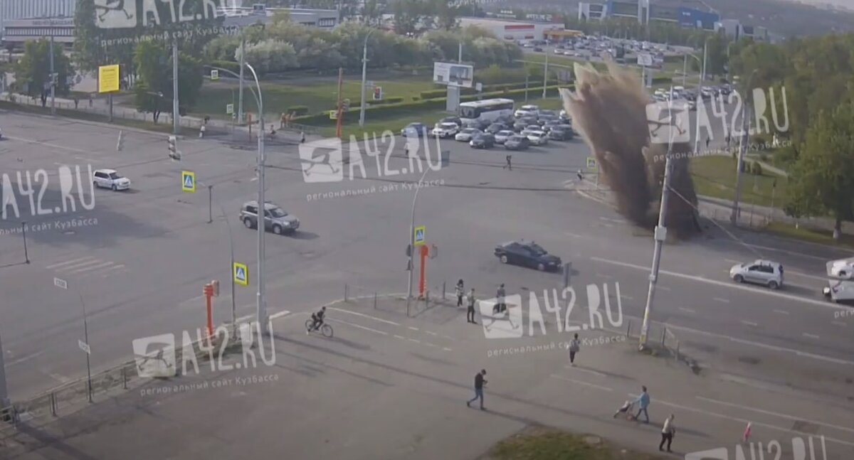 1 пр землиться пр обретение пр открывшийся. Перекресток пр Ленина и Терешковой в Кемерово. Пересечение Ленина и Терешковой Кемерово. ДТП Кемерово Ленина Терешкова. Оживленный перекресток.